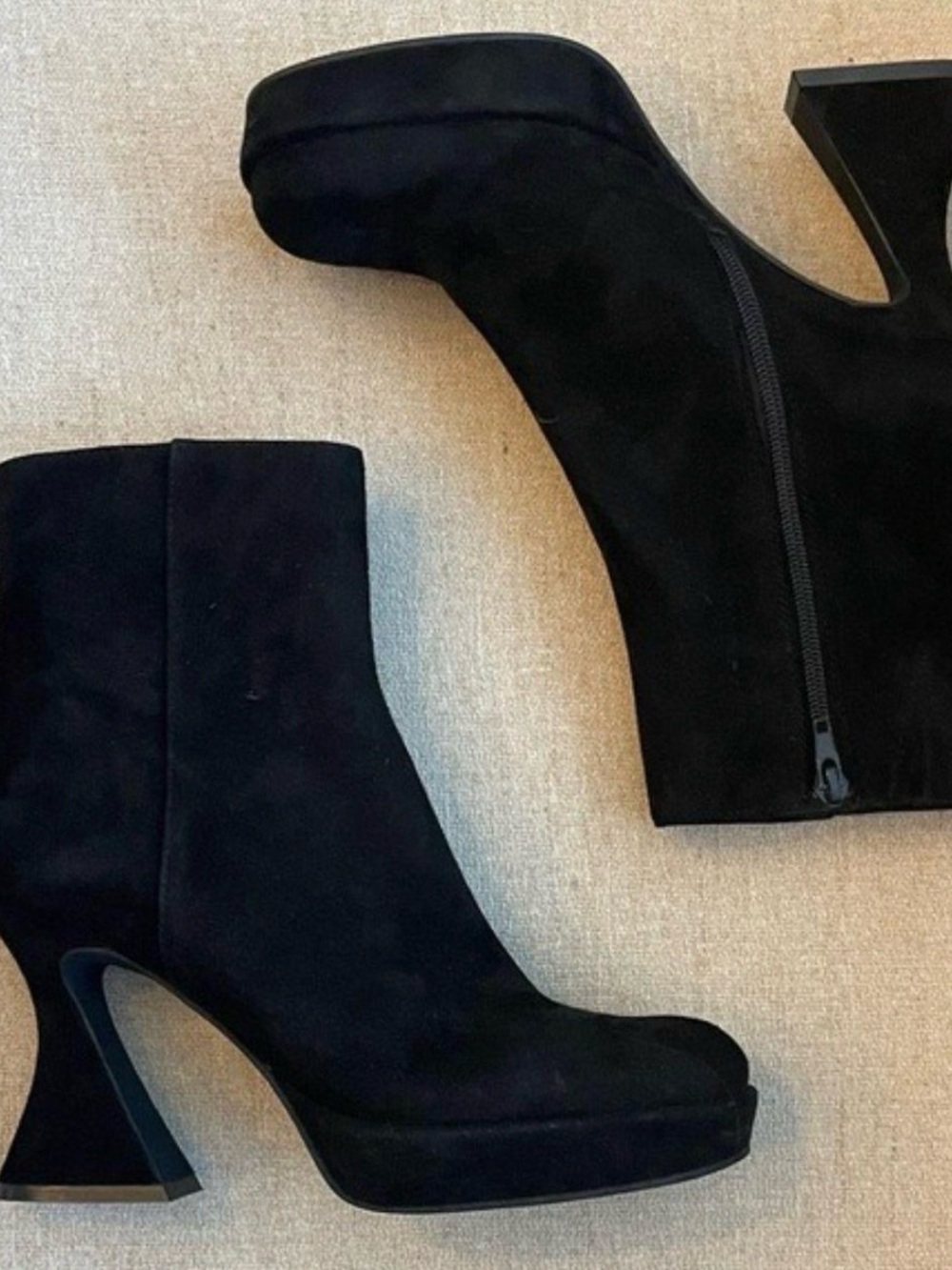 Jeffrey Campbell Humanity Suede Boots #deeelite #90s #spoolheel